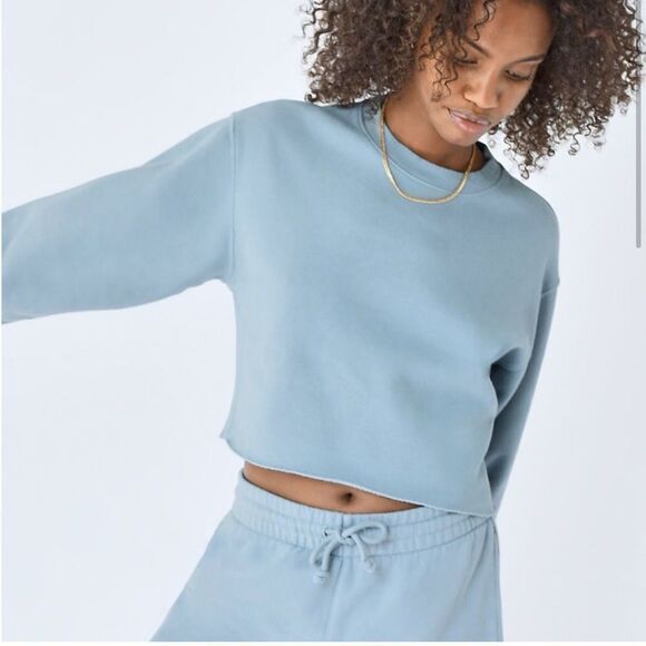 Aritzia TNA Sweatshirt - Picture 1 of 4